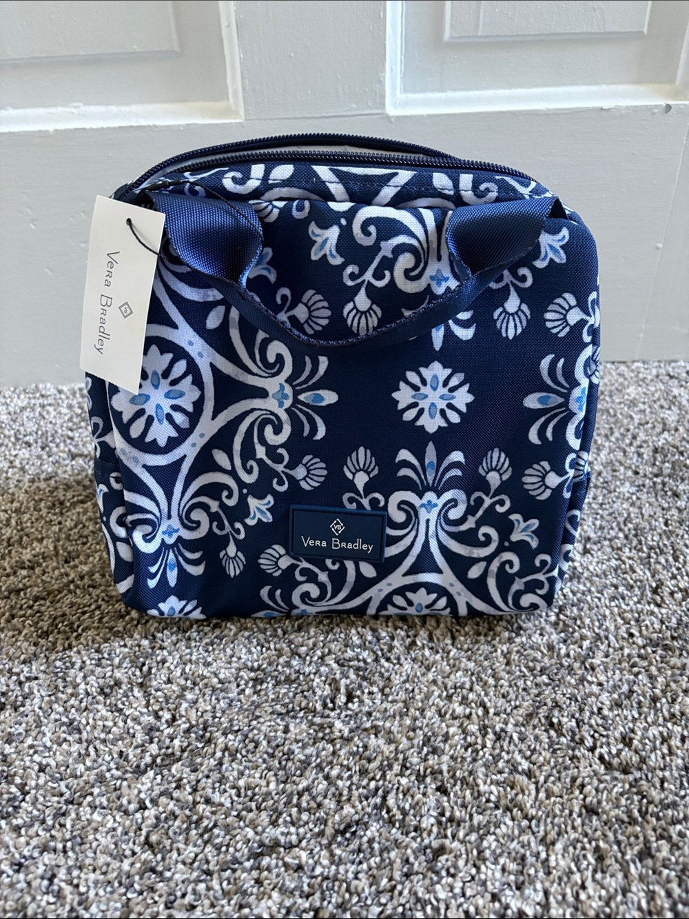 🔥NWT Vera Bradley Navy White Floral Lunch Bag🔥